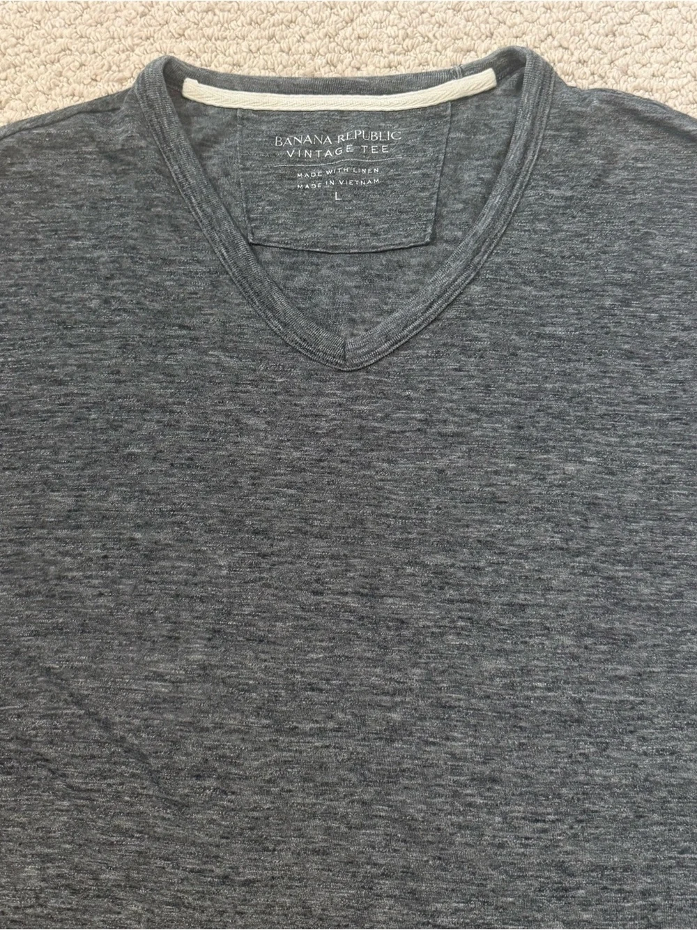 Lot of 6 Men's banana republic Henley & V-Neck Tees - Grey, Charcoal, Rust linen